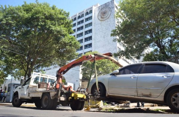 Asunción: Multa mínima por vehículos mal estacionados es de G. 253.020
