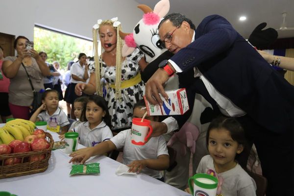Alimento escolar llegó a escuelas de Central