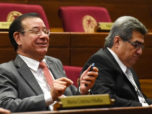 No hay sanción aplicable a Cuevas, coinciden sectores en Diputados