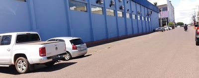 Anuncian masivos despidos en el sector comercial de Salto del Guairá - Interior - ABC Color
