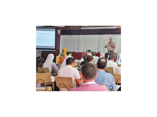 Obispos y religiosos analizan desafíos ecológicos en el país