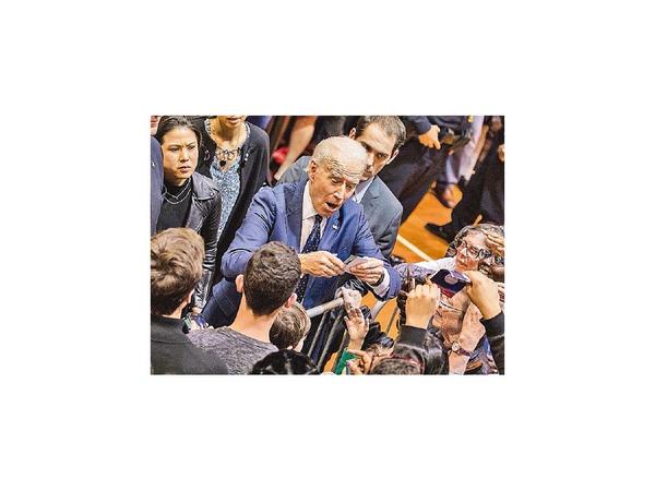 Con Biden reforzado, demócratas votan en el supermartes