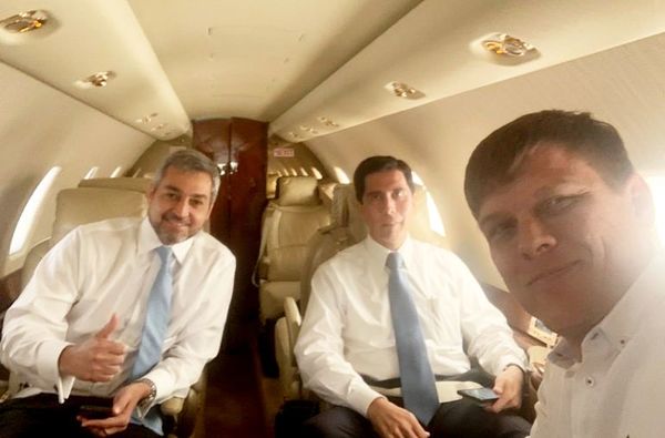 Juan Manuel Brunetti se muestra con Mario Abdo - Política - ABC Color