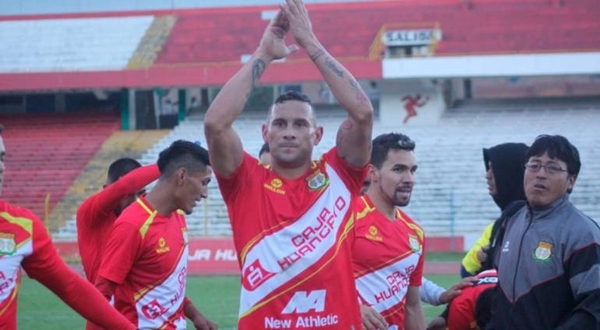 HOY / Sport Huancayo vuelve a ganar un mes después con gol del paraguayo Neumann