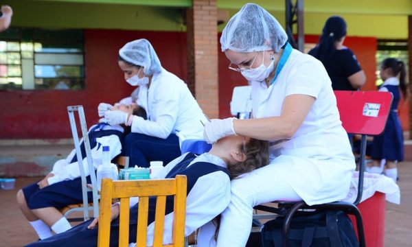 Inician campaña de salud en escuelas de escasos recursos