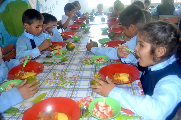 Empresa a la que DNCP anuló adjudicación provee el almuerzo escolar por 60 días