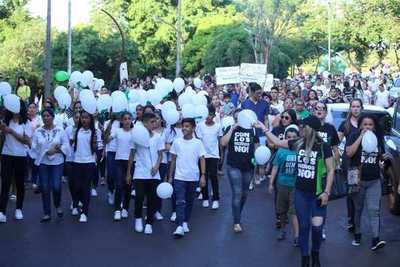 #ConLosNiñosNo: Ciudadanos se convocan a una manifestación en contra de la violencia hacia menores - ADN Paraguayo