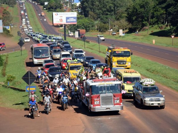 Desgarradora despedida a la niña de 7 años asesinada en Minga Guazú