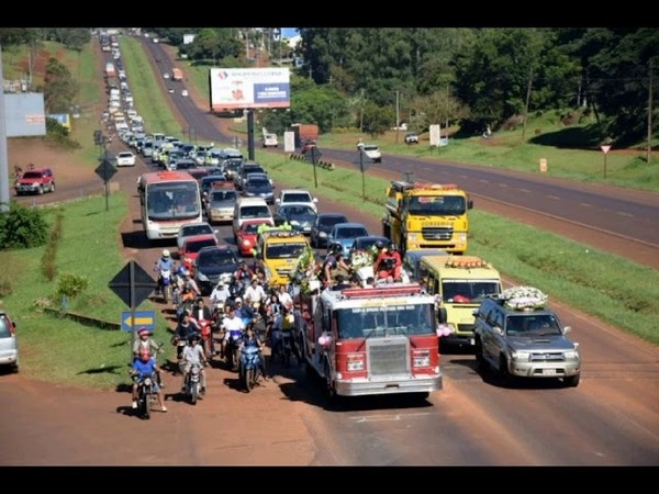 DESGARRADORA DESPEDIDA A LA NIÑA DE 7 AÑOS ASESINADA EN MINGA GUAZÚ