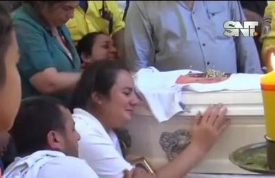 Desgarrador adiós a la pequeña Naidelyn en Minga Guazú - SNT
