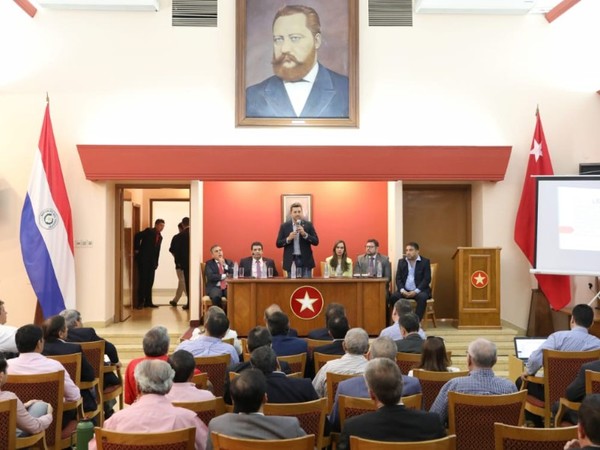 Consenso en la ANR 'requerirá necesariamente la participación directa de Mario Abdo y Cartes', afirman