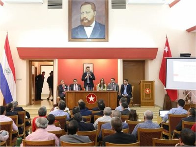 Galaverna pide encuentro entre Cartes y Abdo en un plazo de 72 horas