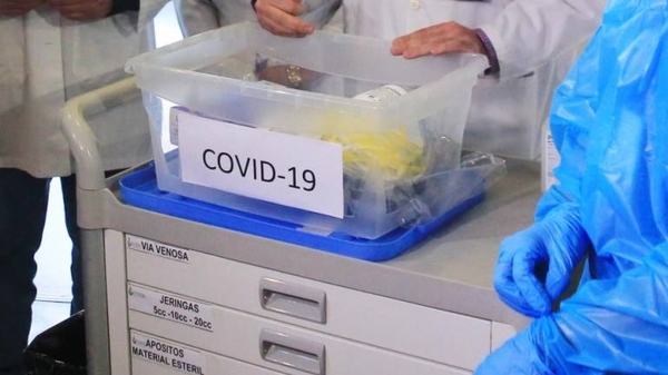 HOY / Paseó por Asia y es el primer chileno en contraer dolencia  del coronavirus