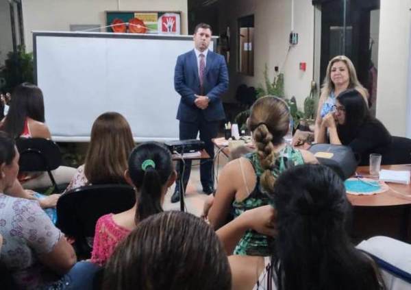 Centros Regionales de Mujeres preparan actividades | Lambaré Informativo