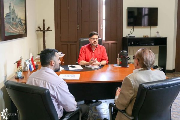 Cultura apoyará a Academia de Lengua Española mediante gestión de fondos | Lambaré Informativo