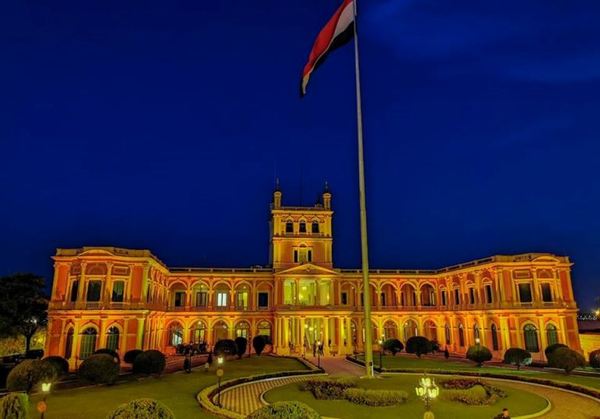 Noche de villancicos, arte y danza en el Palacio de Gobierno | Lambaré Informativo