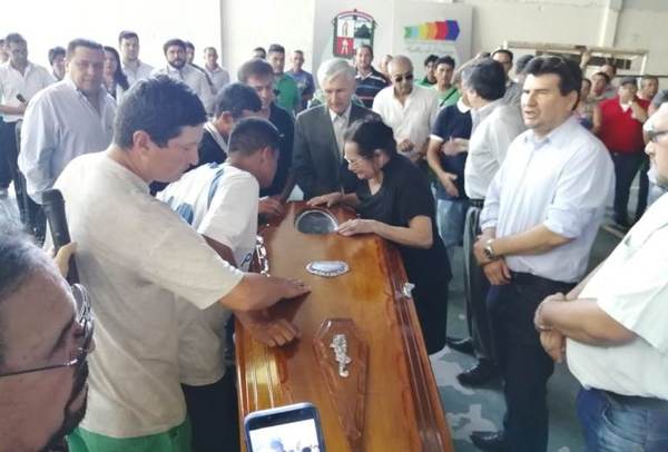 Por incapacidad de la administración municipal, funcionario falleció esperando su jubilación | Lambaré Informativo