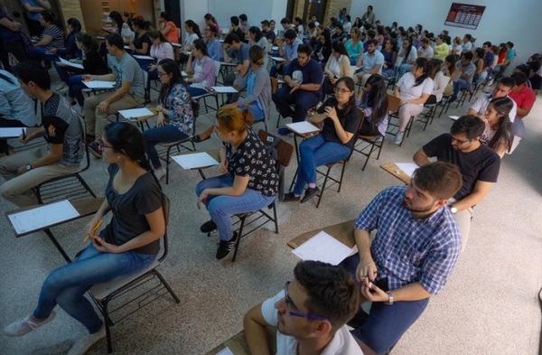 CONAREM habilita tres formas de pago para abonar por el derecho a examen | Lambaré Informativo