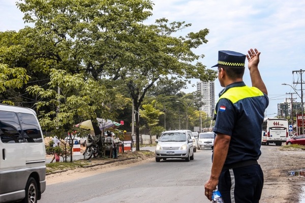 Comenzó bloqueo parcial de un tramo sobre Primer Presidente | Lambaré Informativo