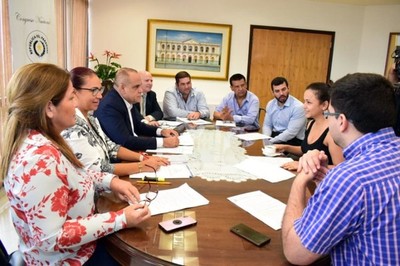 Parlamentarios verificarán in situ denuncias contra intendente de Lambaré | Lambaré Informativo