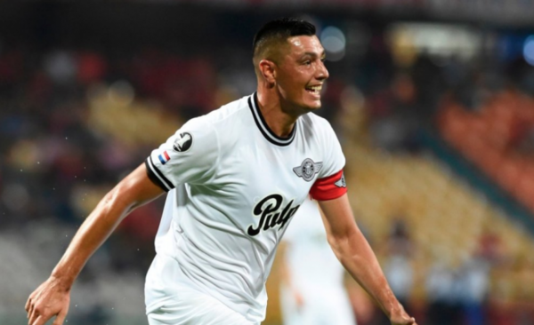 HOY / Oscar Cardozo marca y ya es el máximo anotador repollero en la Libertadores