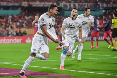 Un efectivo Libertad vence al DIM y es líder en la Copa Libertadores