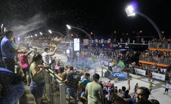 HOY / Carnaval encarnaceno 2020