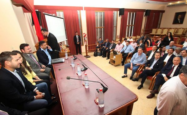 Fijan plazo para concretar la unidad del Partido Colorado