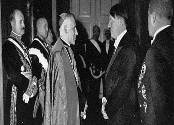Abrieron “archivos secretos” de Pío XII