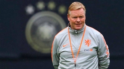 HOY / Koeman dice que el Barcelona le ofreció sustituir a Valverde