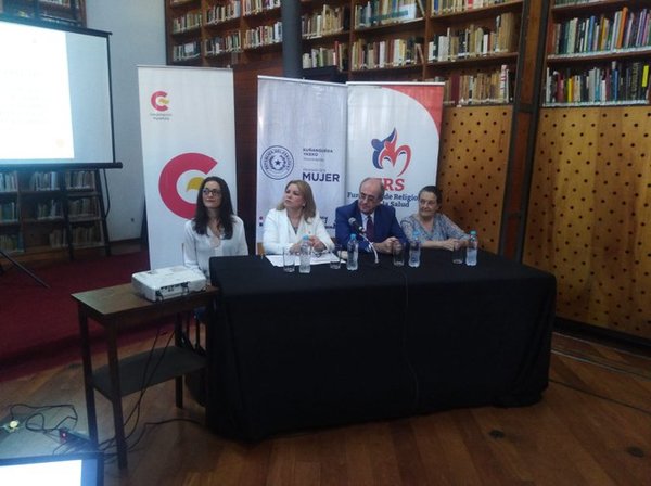 El Ministerio de la Mujer lanza plan para reducir la violencia y los feminicidios » Ñanduti