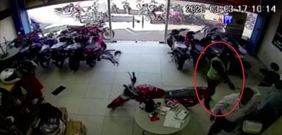 Delincuente asalta a mano armada local de venta de motocicletas | Noticias Paraguay