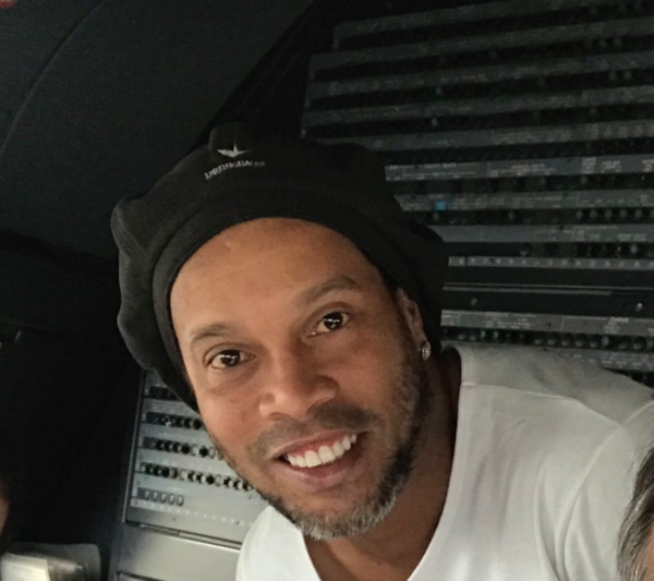 HOY / ¡Ronaldinho está en Paraguay!