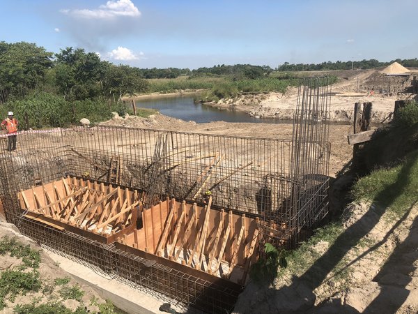 Solicitan a autoridades construcción de estructura de hormigón en Puente Palenque - .::RADIO NACIONAL::.
