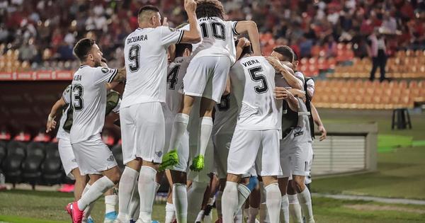 Gran debut copero del Gumarelo en la Libertadores