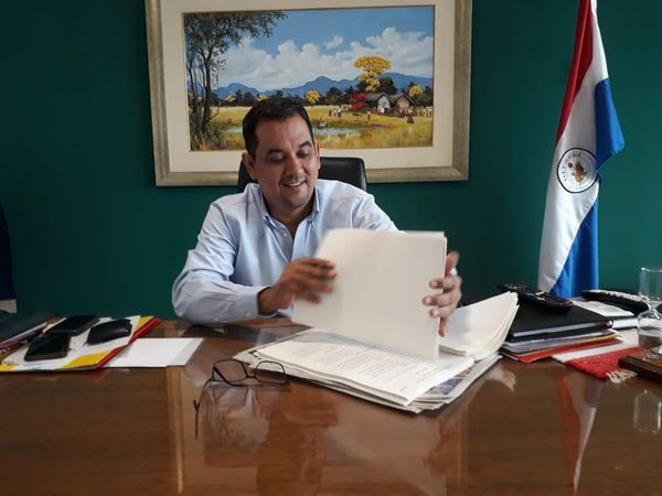 Arévalos no descarta rechazar terna para la Core