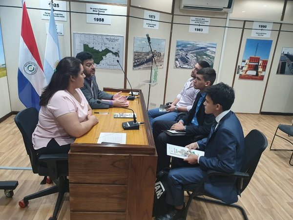 EBY inicia proceso para otorgar becas en Ñeembucú - .::RADIO NACIONAL::.