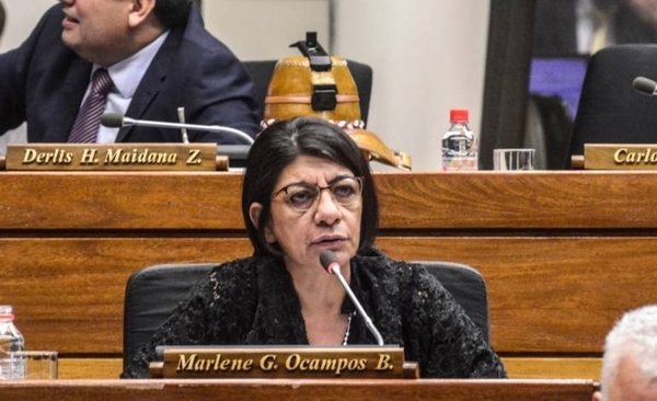 HOY / Diputada defiende a colega agredida: "Reivindico a las feas y a las morenas"