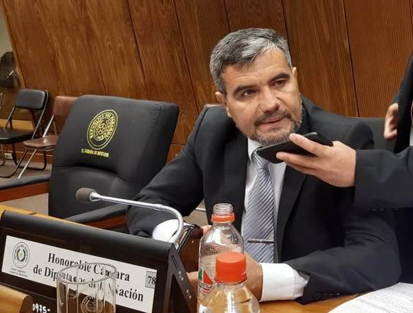 Denuncia de diputado Acosta contra fiscala Acuña: “Reconoció que se equivocó al imputarme pero no quiso asumirlo y me hizo firmar una nota en la que me comprometía a no demandarla” - ADN Paraguayo