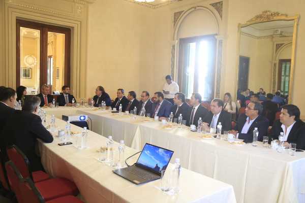 Consejo de Gobernadores se reunió con equipo técnico del FMI » Ñanduti