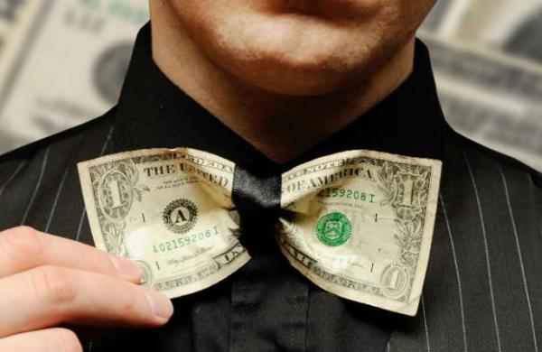 Millonario revela las dos cosas en las que no gasta dinero y cómo ahorra el 80% de su salario - SNT