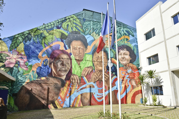 Unión Europea presentó mural más grande de Asunción en pro del desarrollo sostenible | .::Agencia IP::.