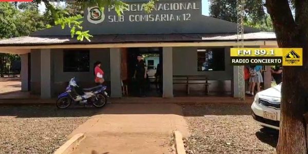 Pareja de motochorros ataca a dos menores estudiantes