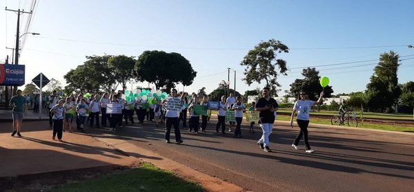 Con marcha piden fin a la violencia contra niños