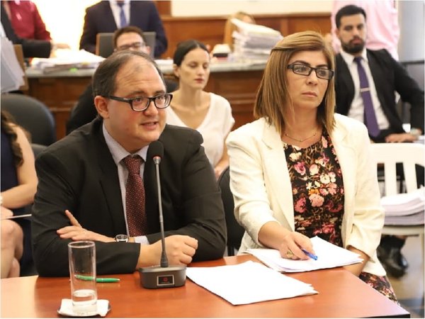 Fiscala suspendida por el JEM es confirmada en su cargo por la Corte