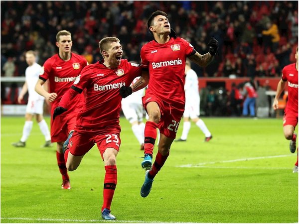 Leverkusen pasa a semifinales de la Copa de Alemania