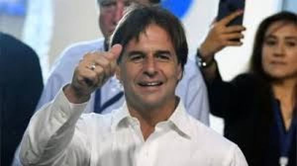 Luis Lacalle Pou asume como nuevo presidente de Uruguay