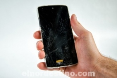 Analizamos si conviene arreglar el celular que tenemos o si sería mejor comprar uno nuevo