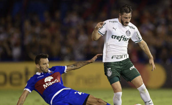 HOY / Palmeiras gana y ahora espera al Legendario