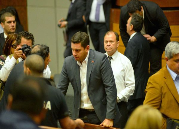 Colorados negocian la mesa directiva de ambas cámaras